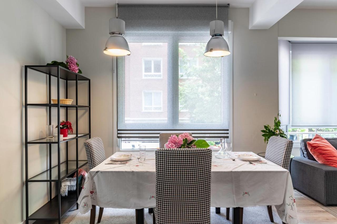 Moderno Y Amplio En El Centro Apartment Билбао Екстериор снимка