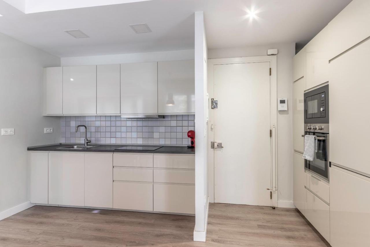 Moderno Y Amplio En El Centro Apartment Билбао Екстериор снимка