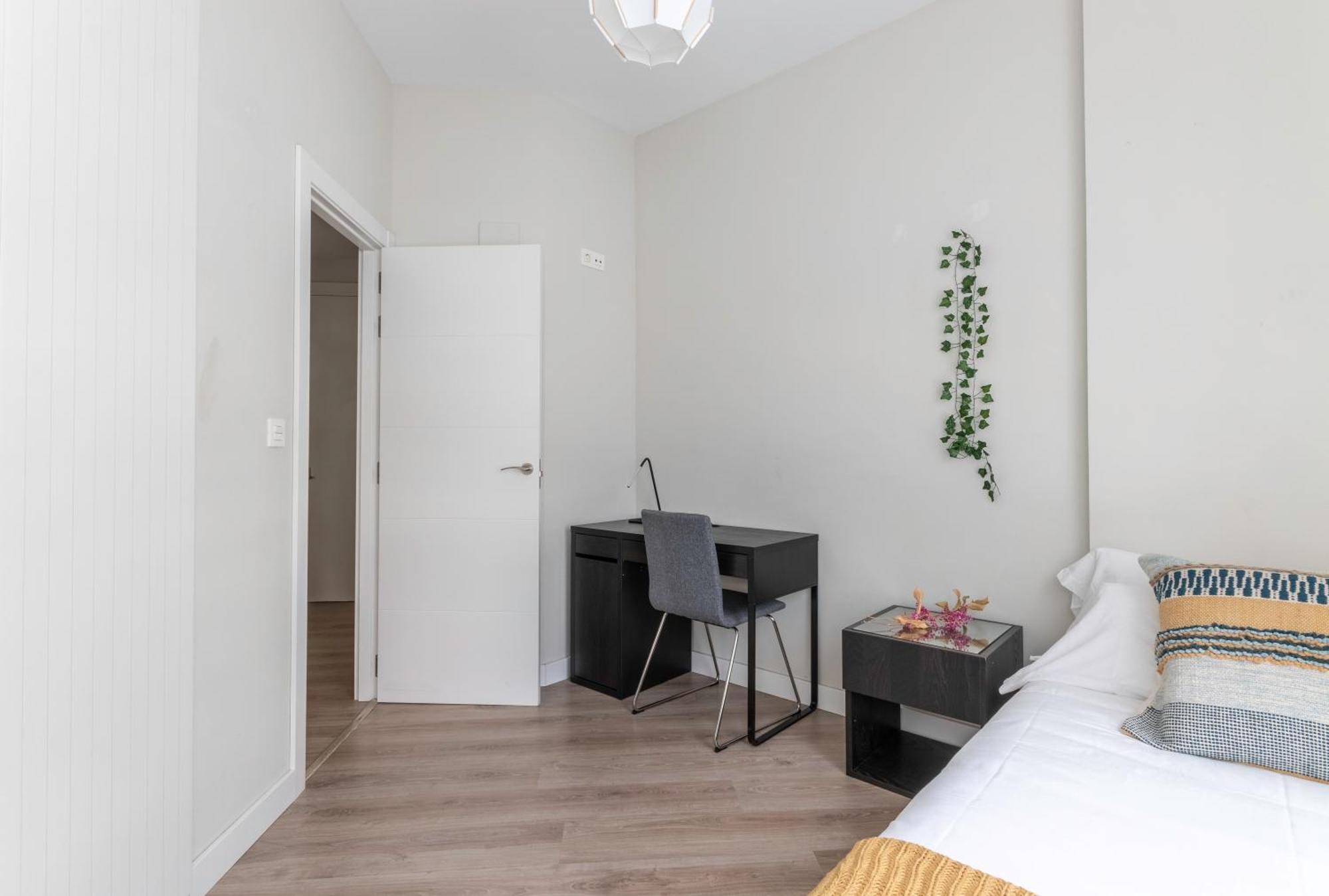 Moderno Y Amplio En El Centro Apartment Билбао Екстериор снимка